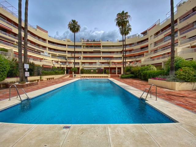 Apartamento, Marbella, R2684195