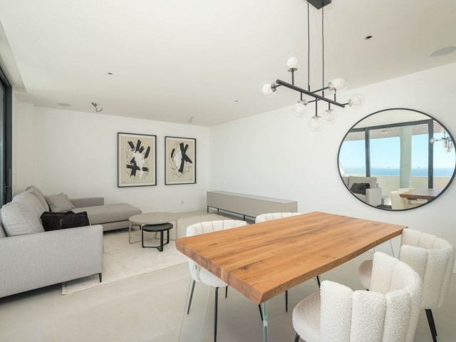 Apartamento con 2 Dormitorios  en Carvajal