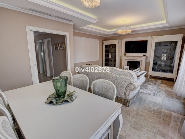 4 Bedrooms Townhouse in Arroyo de la Miel