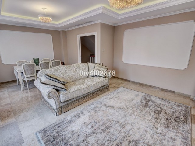 Townhouse, Arroyo de la Miel, R4071688