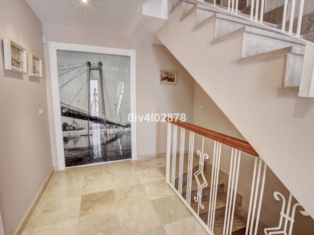 4 Bedrooms Townhouse in Arroyo de la Miel