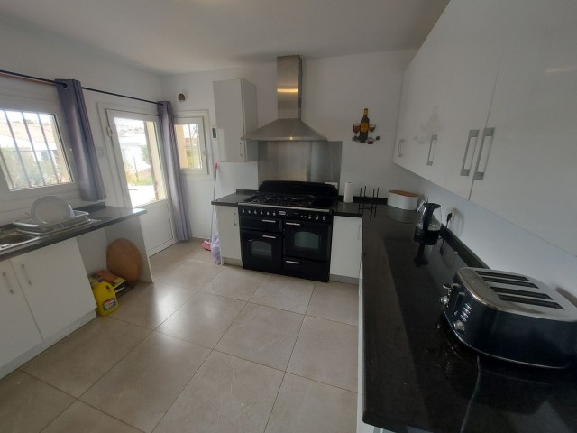 4 Bedrooms Villa in Manilva