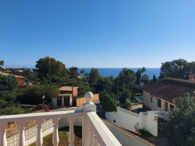 4 Bedrooms Villa in Manilva