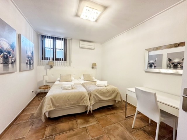 5 Slaapkamer Villa in La Heredia