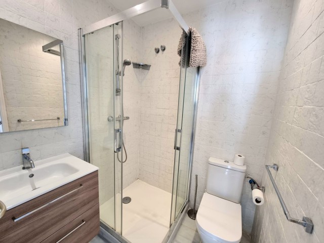 Apartamento con 3 Dormitorios  en Puerto Banús