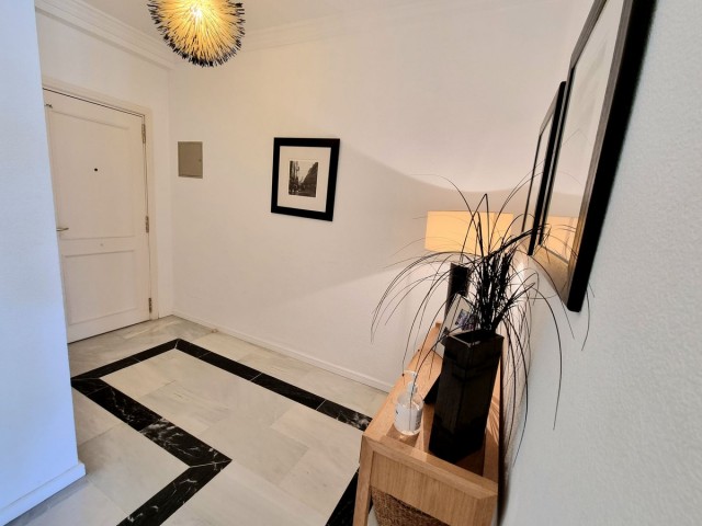 Apartamento con 3 Dormitorios  en Puerto Banús
