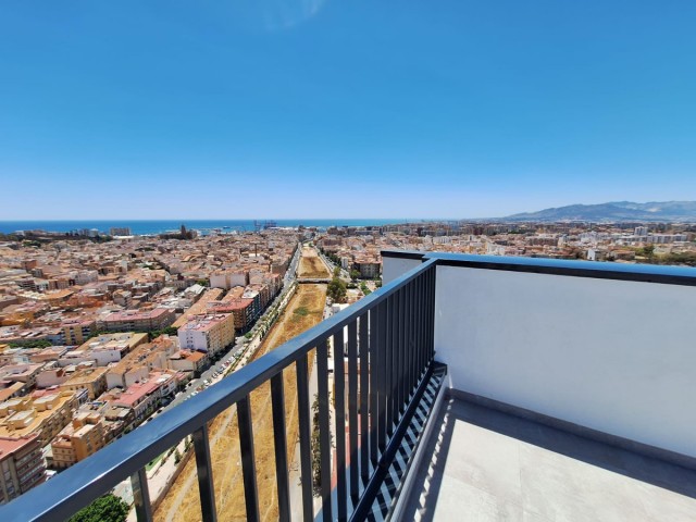 Apartamento con 2 Dormitorios  en Málaga Centro