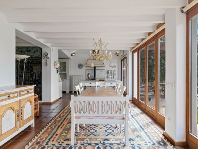 6 Soveroms Villa i Marbesa