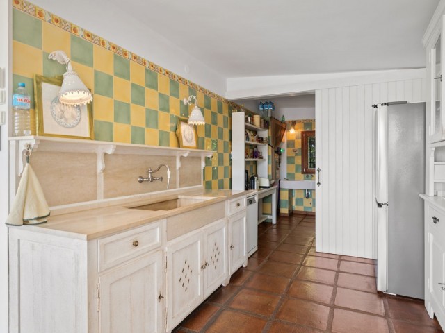 6 Soveroms Villa i Marbesa