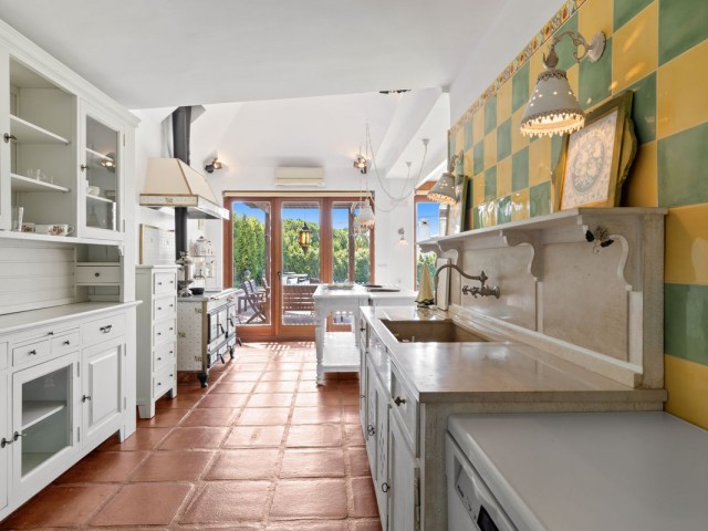 6 Soveroms Villa i Marbesa