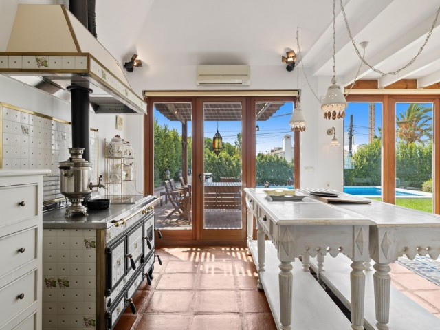 6 Soveroms Villa i Marbesa