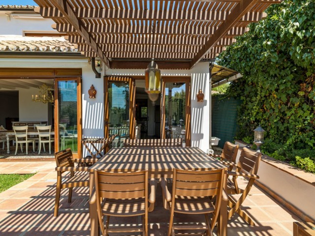 6 Soveroms Villa i Marbesa