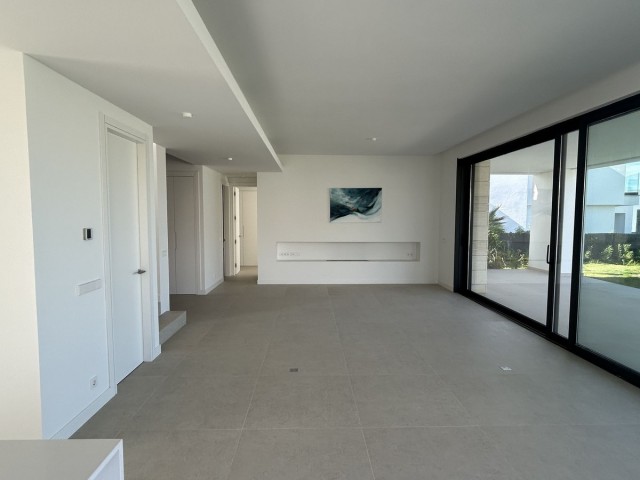 4 Bedrooms Villa in Río Real