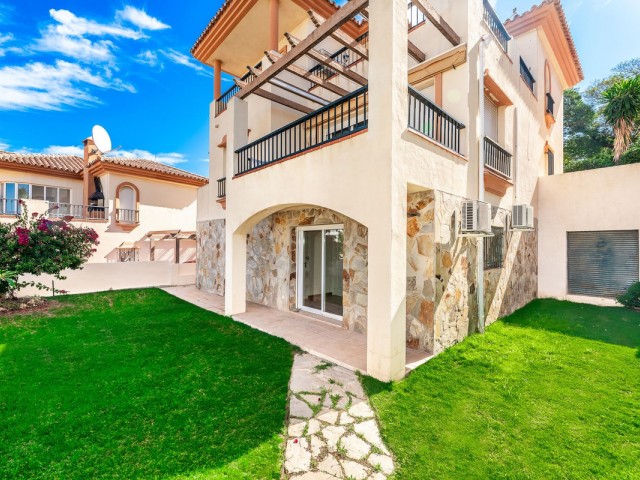 4 Bedrooms Villa in Riviera del Sol