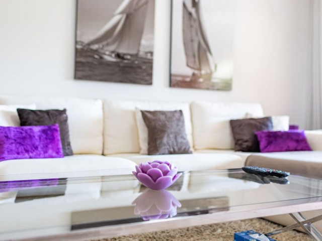 2 Bedrooms Apartment in Benahavís