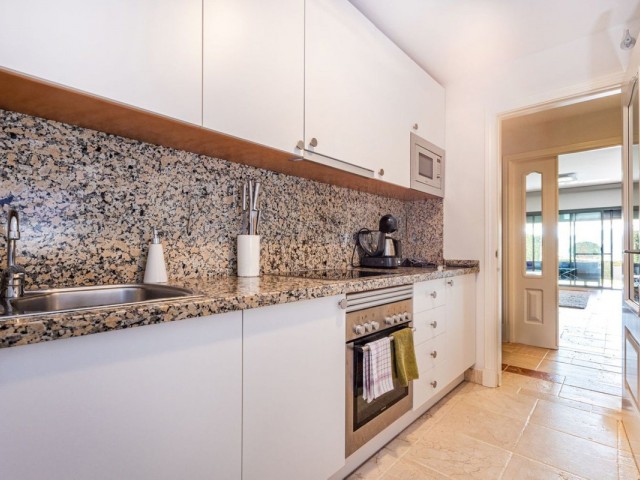 2 Bedrooms Apartment in Benahavís