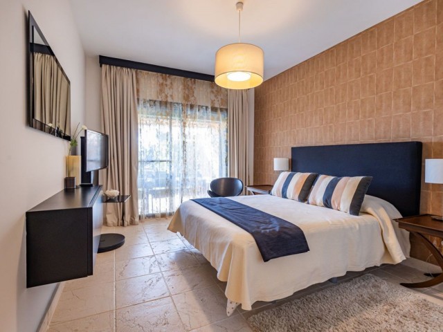 2 Bedrooms Apartment in Benahavís