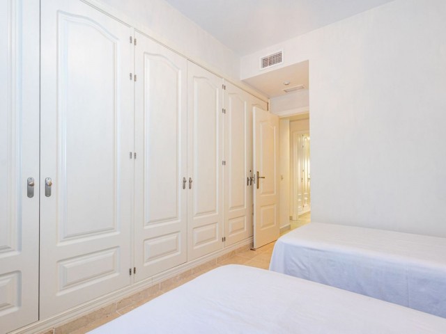 2 Bedrooms Apartment in Benahavís