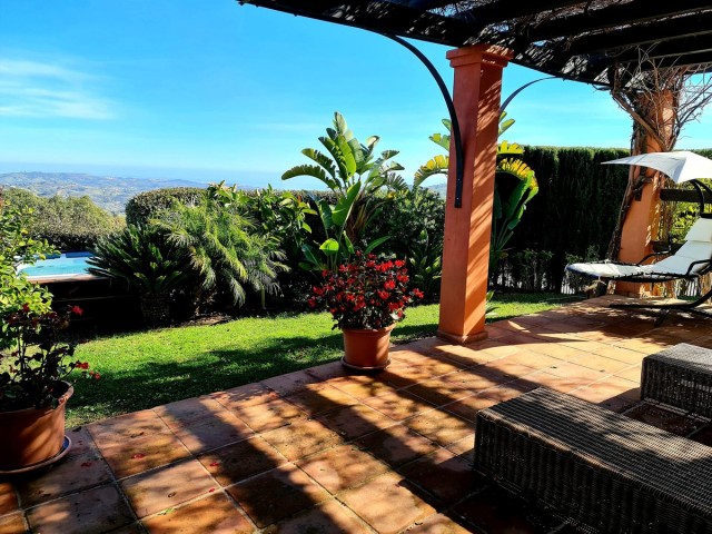Apartment, La Mairena, R4855873