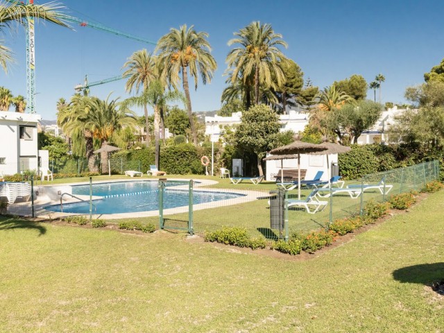 3 Bedrooms Apartment in Nueva Andalucía