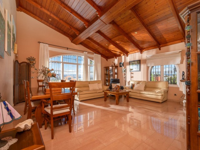 5 Makuuhuoneen Huvila Alhaurín de la Torre