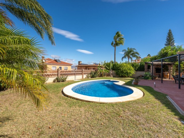 5 Makuuhuoneen Huvila Alhaurín de la Torre