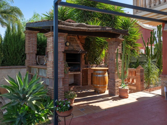 5 Makuuhuoneen Huvila Alhaurín de la Torre