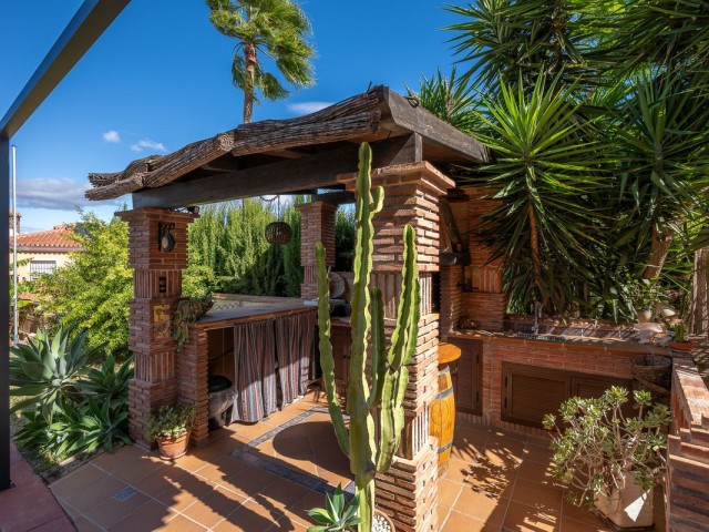 5 Makuuhuoneen Huvila Alhaurín de la Torre