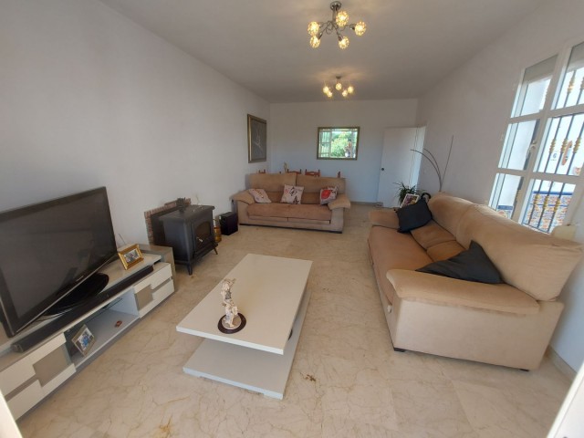 Villa, La Duquesa, R4862386