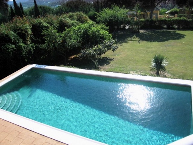 5 Bedrooms Villa in Sotogrande Alto
