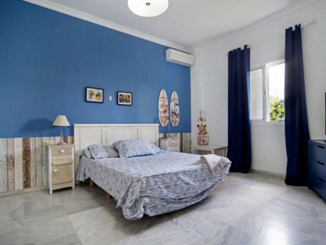 5 Bedrooms Villa in Sotogrande Alto