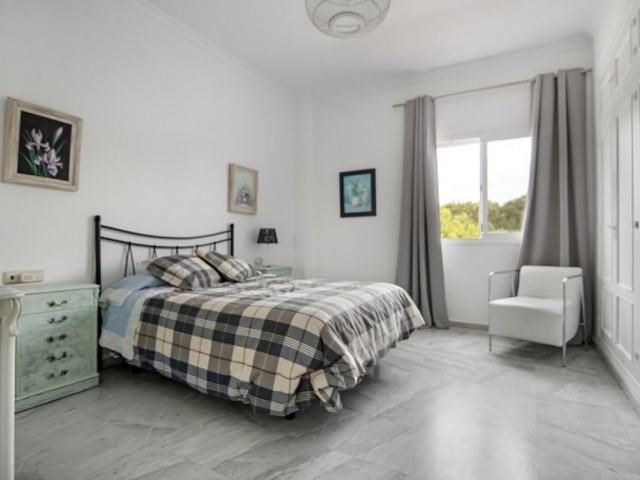 5 Bedrooms Villa in Sotogrande Alto