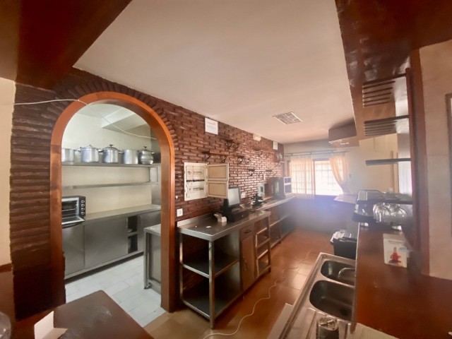 6 Bedrooms Villa in Málaga