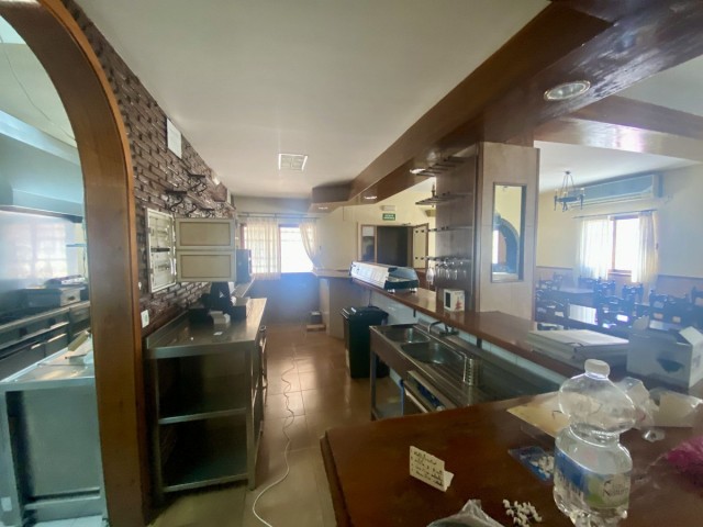 6 Bedrooms Villa in Málaga