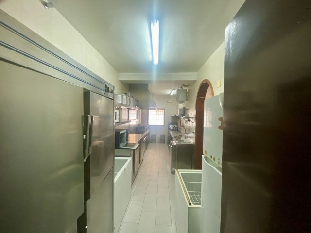 6 Bedrooms Villa in Málaga