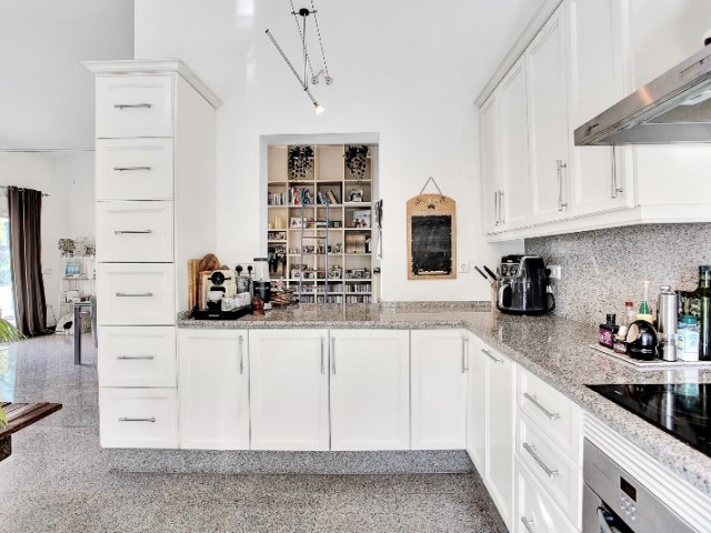 6 Slaapkamer Villa in Marbesa