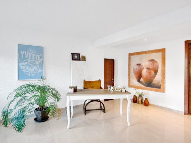 6 Schlafzimmer Villa in Marbesa