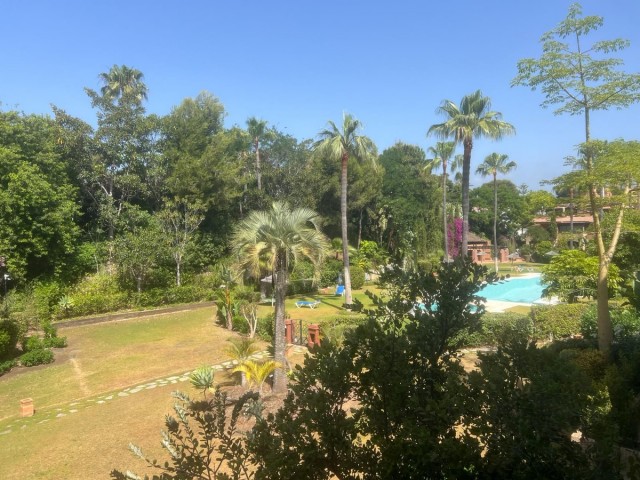 Apartamento, Guadalmina Baja, R4850005