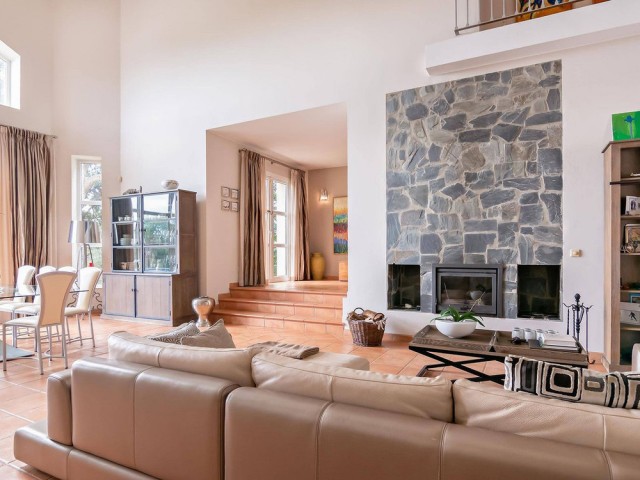 6 Bedrooms Villa in Sotogrande
