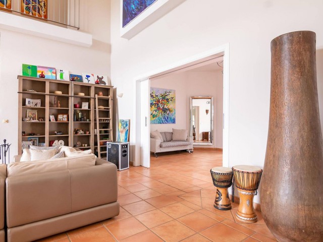 6 Bedrooms Villa in Sotogrande