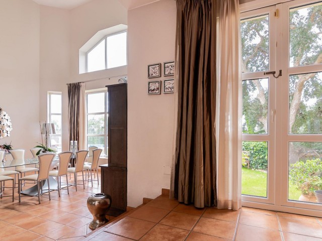 6 Bedrooms Villa in Sotogrande