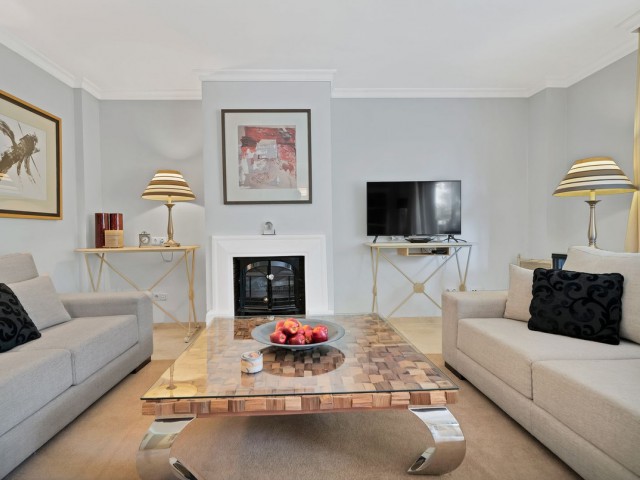 Apartamento con 3 Dormitorios  en La Quinta