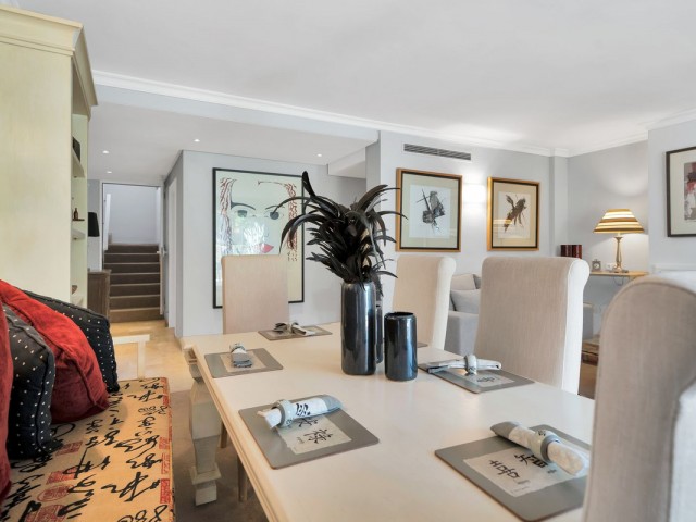 Apartamento con 3 Dormitorios  en La Quinta