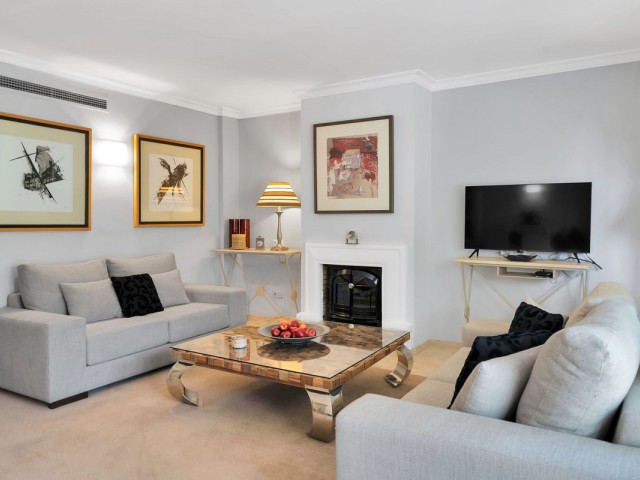 Apartamento con 3 Dormitorios  en La Quinta