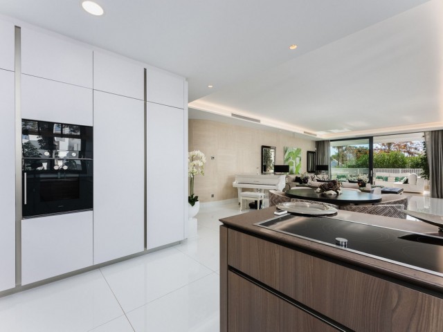 4 Bedrooms Apartment in Sierra Blanca