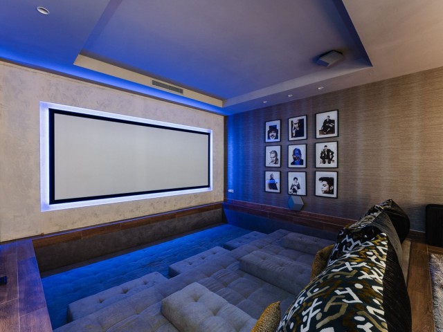 4 Bedrooms Apartment in Sierra Blanca