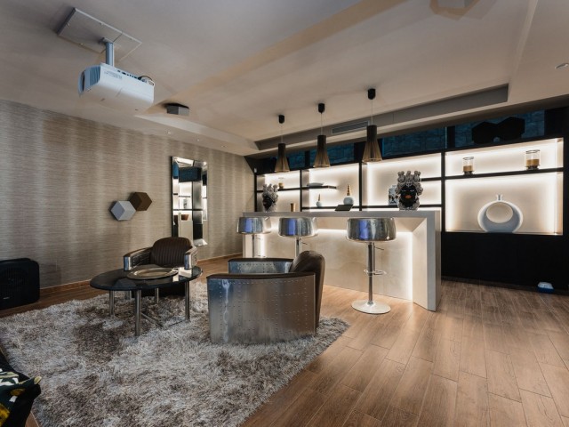 4 Bedrooms Apartment in Sierra Blanca