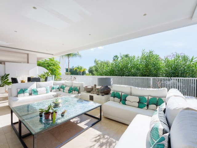 4 Bedrooms Apartment in Sierra Blanca
