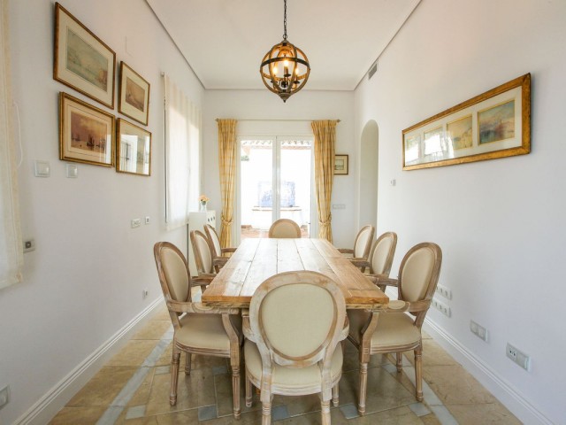 Villa avec 7 Chambres  à Sotogrande