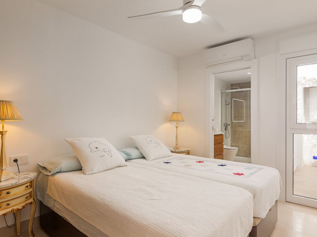 2 Bedrooms Townhouse in Nueva Andalucía